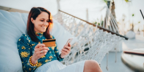 How to Avoid Financial Problems While on Vacation Photo